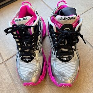 Balenciaga Pink Runner Sneakers Woman fit US size 10